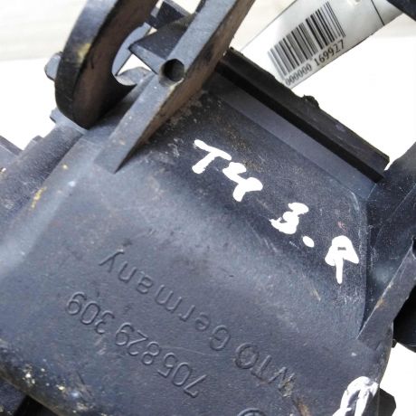 rucka-zadnei-pravoi-dveri-vnutrenniaia-volkswagen-transporter-t4-art-47955-big-3