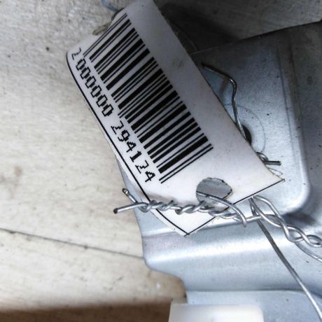 steklopodieemnik-zadnii-levyi-lada-largus-art-48026-big-2