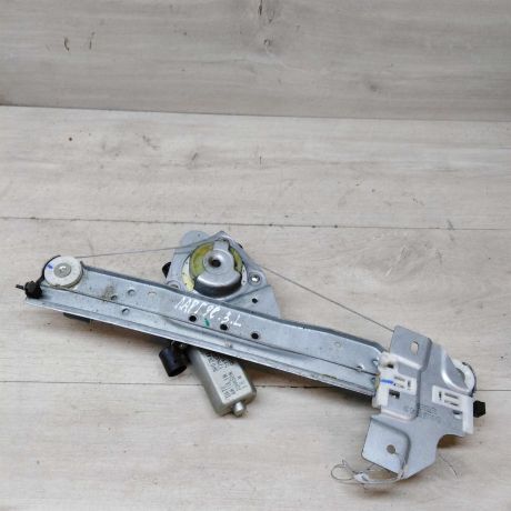 steklopodieemnik-zadnii-levyi-lada-largus-art-48026-big-1