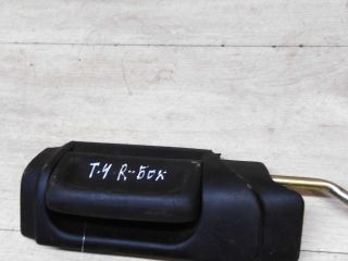 rucka-dveri-vnutrenniaia-pravaia-volkswagen-transporter-t4-art-48101