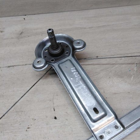 steklopodieemnik-mexaniceskii-zadnii-levyi-opel-astra-h-art-48129-big-1