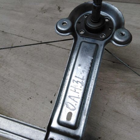 steklopodieemnik-mexaniceskii-zadnii-levyi-opel-astra-h-art-48129-big-3