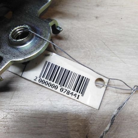 remen-bezopasnosti-zadnii-pravyi-lada-largus-art-48150-big-1