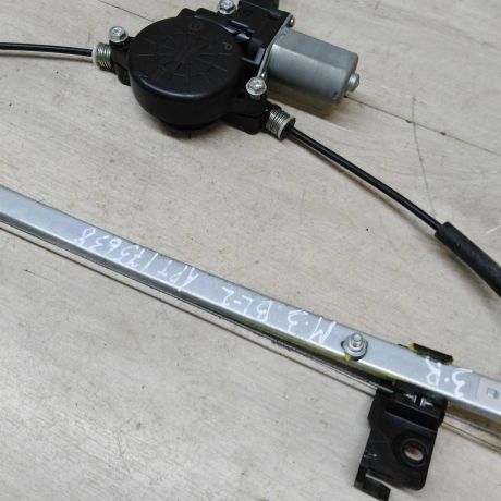 steklopodieemnik-zadnii-pravyi-mazda-3-bl-art-48233-big-1