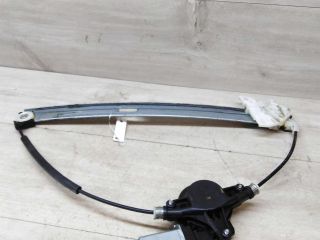 steklopodieemnik-perednii-levyi-mazda-3-bl-art-48234