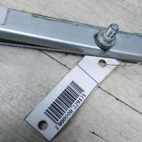 steklopodieemnik-zadnii-levyi-mazda-3-bl-art-48252-big-2