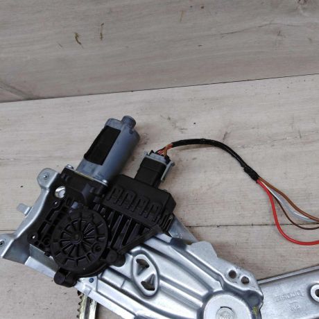 steklopodieemnik-perednii-levyi-opel-astra-h-art-48270-big-2