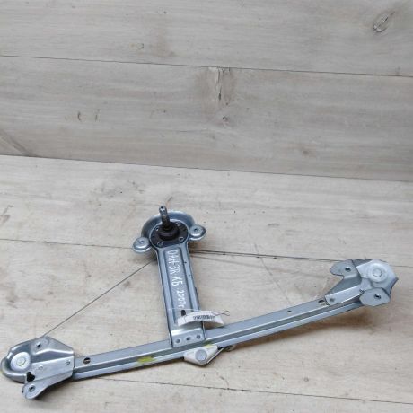 steklopodieemnik-zadnii-pravyi-opel-astra-h-xetcbek-mexaniceskii-art-48562-big-0