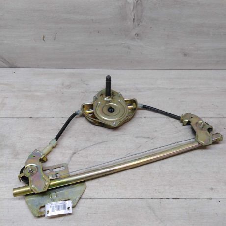 steklopodieemnik-zadnii-levyi-mexaniceskii-chevrolet-niva-07gv-art-48908-big-0