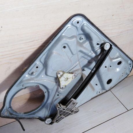 steklopodieemnik-zadnii-levyi-skoda-superb-i-rest-art-49144-big-4