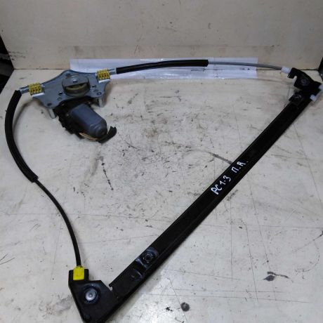 steklopodieemnik-perednii-pravyi-renault-scenic-1-do-rest-art-49378-big-0