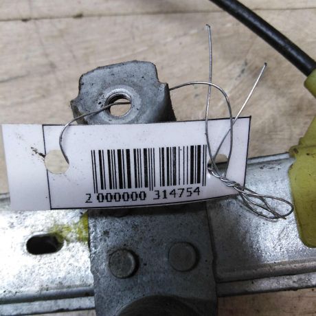 steklopodieemnik-perednii-pravyi-nissan-almera-ii-n16-art-49858-big-2