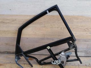 steklopodieemnik-zadnii-pravyi-audi-a6-c5-sedan-art-50647