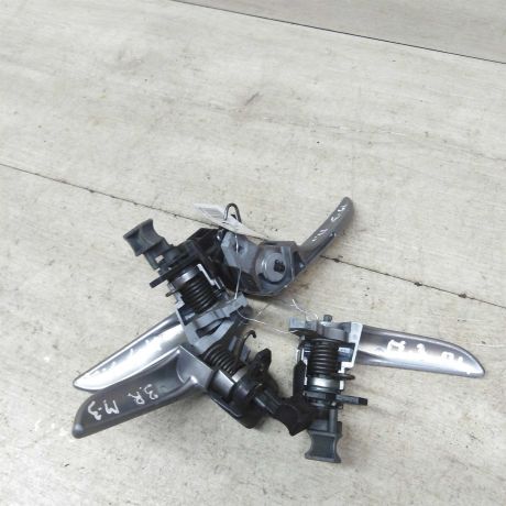 rucka-vnutrenniaia-otkryvaniia-dveri-mazda-3-bk-xetcbek-art-51027-big-1