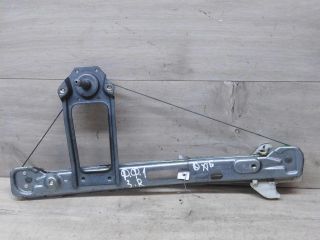 steklopodieemnik-zadnii-pravyi-mexaniceskii-ford-focus-1-xetcbek-art-51178