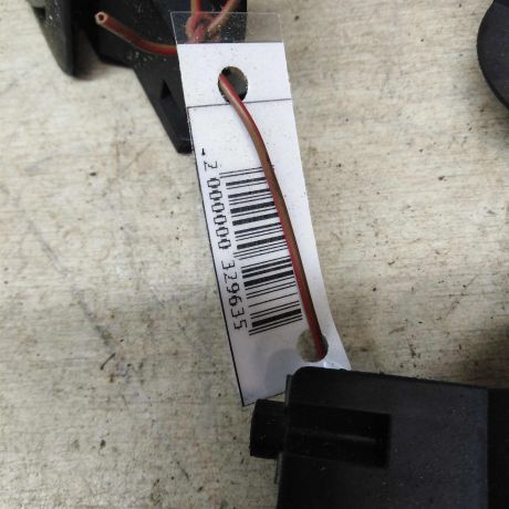 rucka-vnutrenniaia-otkryvaniia-dveri-audi-a8-d2-97gv-art-51218-big-1