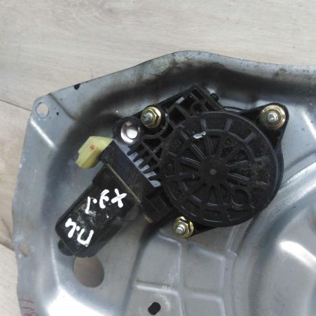 steklopodieemnik-perednii-levyi-hyundai-elantra-iii-xd-2-art-51438-big-2