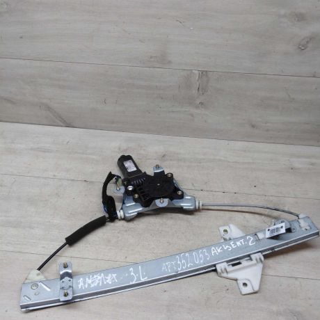 steklopodieemnik-zadnii-levyi-hyundai-accent-2-art-51734-big-0