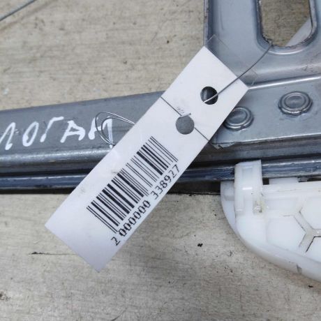 steklopodieemnik-zadnii-levyi-mexaniceskii-lada-largus-art-51789-big-1