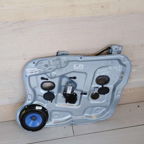 steklopodieemnik-perednii-pravyi-hyundai-santa-fe-ii-art-52073-big-0