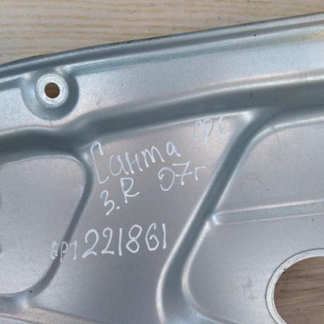 steklopodieemnik-zadnii-pravyi-hyundai-santa-fe-ii-art-52100-big-1