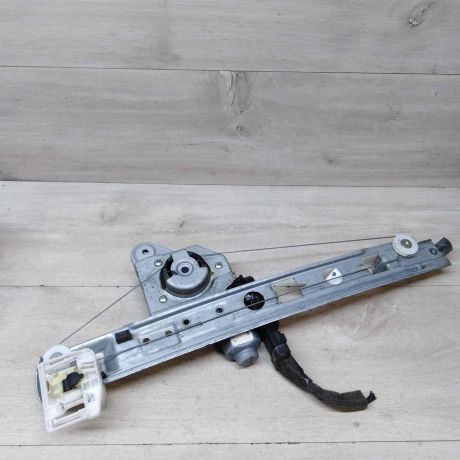 steklopodieemnik-zadnii-pravyi-renault-megane-2-art-52240-big-1