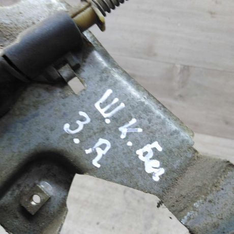 steklopodieemnik-zadnii-pravyi-mexaniceskii-skoda-octavia-tour-art-52716-big-2