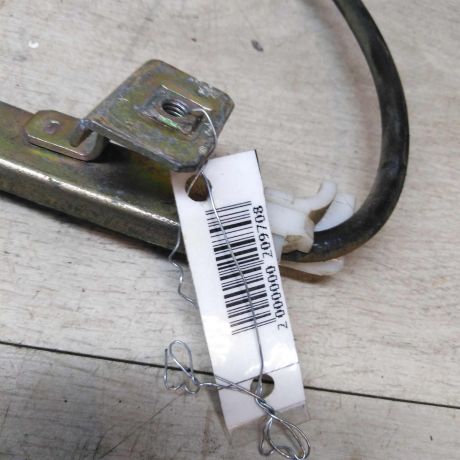 steklopodieemnik-zadnii-pravyi-mexaniceskii-volkswagen-golf-2-art-52780-big-1