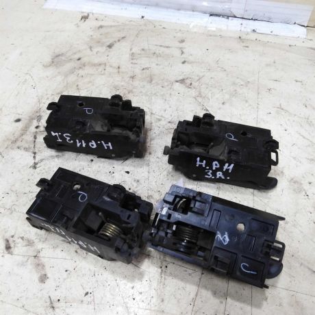 rucka-vnutrenniaia-otkryvaniia-dveri-nissan-primera-p11-art-52852-big-2