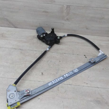 steklopodieemnik-perednii-levyi-renault-megane-1-art-52903-big-0