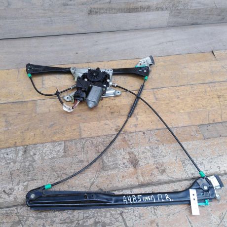 steklopodieemnik-perednii-pravyi-audi-a4-b5-art-53019-big-0