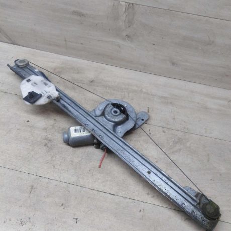 steklopodieemnik-perednii-pravyi-renault-logan-i-lada-largus-art-53473-big-3