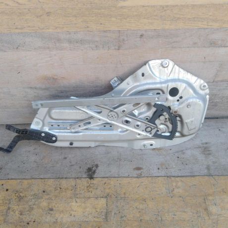 steklopodieemnik-zadnii-levyi-kia-cerato-2-art-53819-big-2