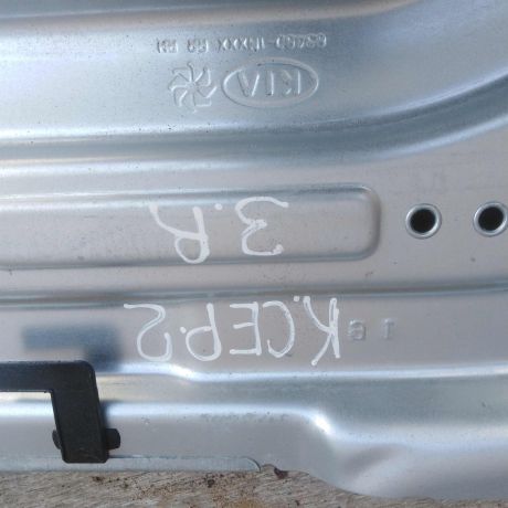 steklopodieemnik-zadnii-pravyi-kia-cerato-2-art-53852-big-1