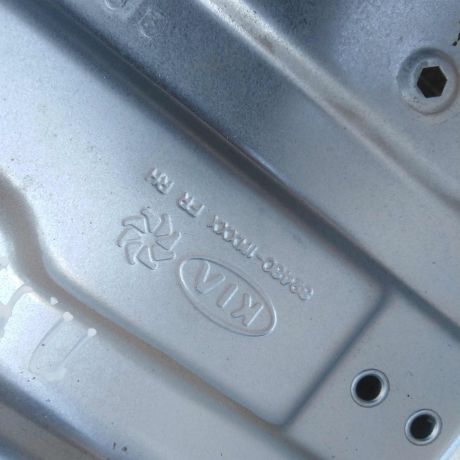 steklopodieemnik-perednii-pravyi-kia-cerato-2-art-53872-big-3