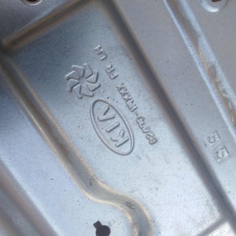 steklopodieemnik-perednii-levyi-kia-cerato-2-art-53910-big-2