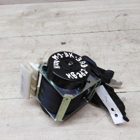 remen-bezopasnosti-zadnii-srednii-mazda-3-bk-sedan-art-54063-big-0