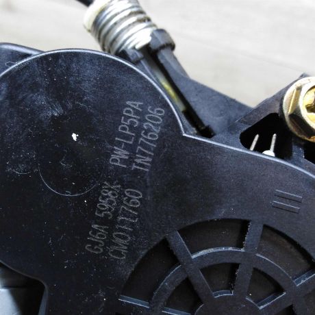 steklopodieemnik-zadnii-pravyi-elektro-mazda-6-gg-art-54634-big-2