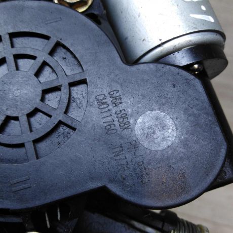 steklopodieemnik-elektro-perednii-levyi-mazda-6-gg-art-54635-big-3