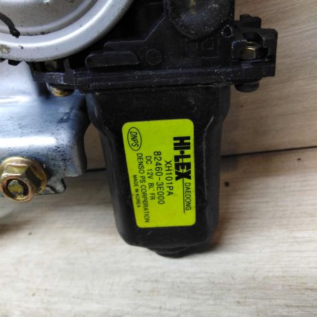 steklopodieemnik-perednii-pravyi-kia-sorento-1-do-rest-art-55083-big-2