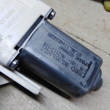 steklopodieemnik-perednii-pravyi-audi-a1-i-8x-art-55090-big-2