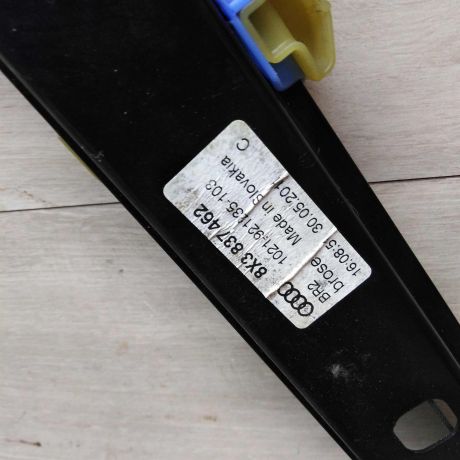 steklopodieemnik-perednii-pravyi-audi-a1-i-8x-art-55090-big-1