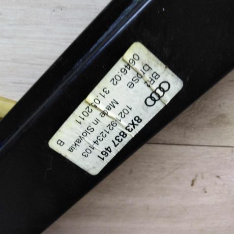 steklopodieemnik-perednii-levyi-audi-a1-i-8x-art-55091-big-3