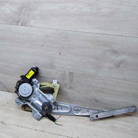 steklopodieemnik-zadnii-pravyi-elektro-kia-sorento-1-do-rest-art-55115-big-0