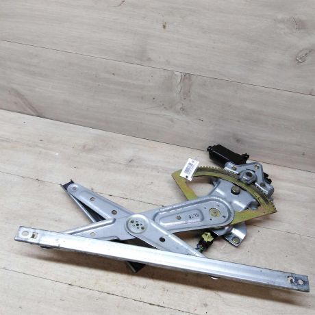 steklopodieemnik-zadnii-pravyi-elektro-kia-sorento-1-do-rest-art-55115-big-1