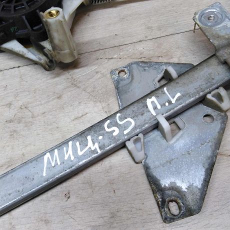 steklopodieemnik-perednii-levyi-elektro-mitsubishi-space-star-04gv-rest-art-55277-big-3