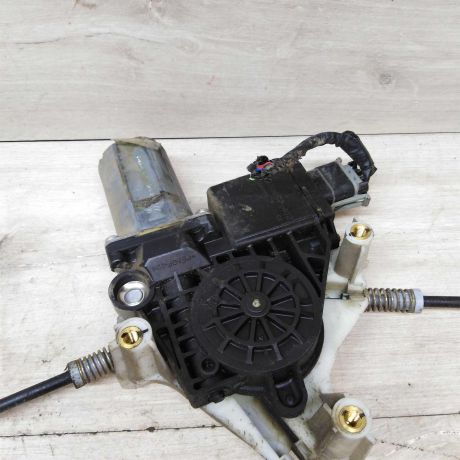 steklopodieemnik-perednii-levyi-elektro-mitsubishi-space-star-04gv-rest-art-55277-big-2