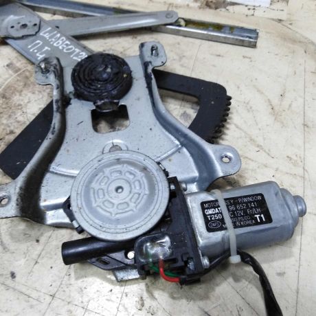 steklopodieemnik-perednii-levyi-elektro-chevrolet-aveo-t250-07gv-12i-art-55354-big-1