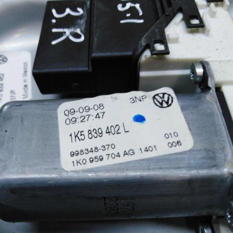 steklopodieemnik-zadnii-pravyi-elektro-volkswagen-jetta-5-sa2-art-55456-big-2