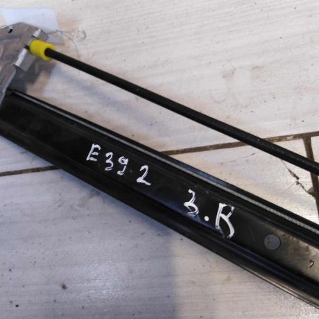 steklopodieemnik-zadnii-pravyi-bmw-e39-art-55542-big-1